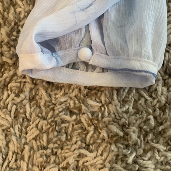 Gauzy floral wrap dress - Picture 2 of 6